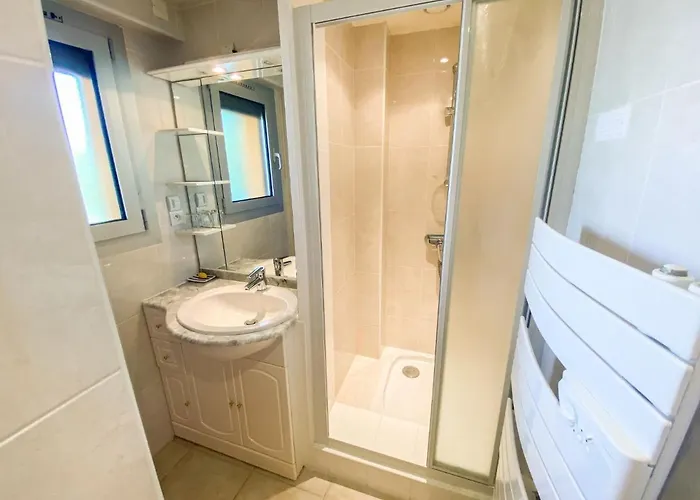 Les Palmiers-2 By Interhome *