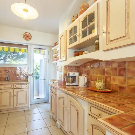 Les Palmiers-2 By Interhome Apartman