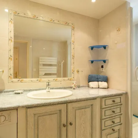 Les Palmiers-2 By Interhome Le Lavandou