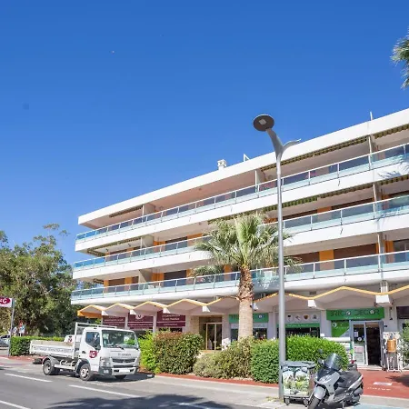 Apartament Les Palmiers-2 By Interhome