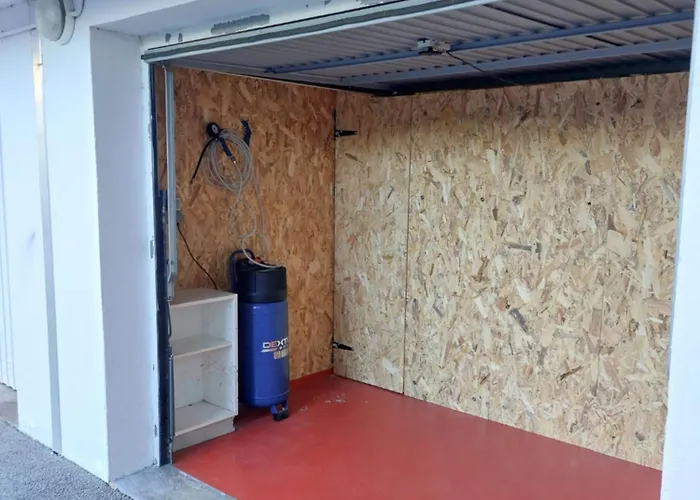 Les Palmiers-2 By Interhome * Le Lavandou